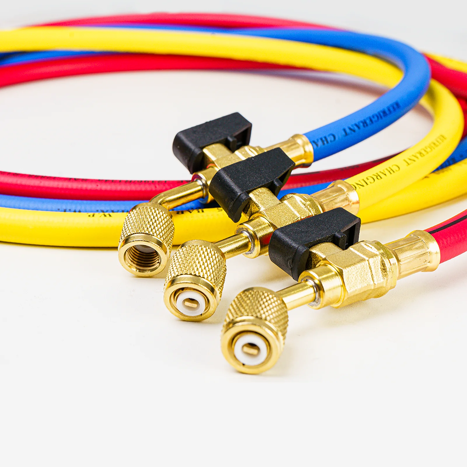 Elitech 1/4" Ball Valve Refrigerant Charging Hoses, 60", 800 PSI, for R134A R410A R22 R12 Refrigerant Systems - Image 3